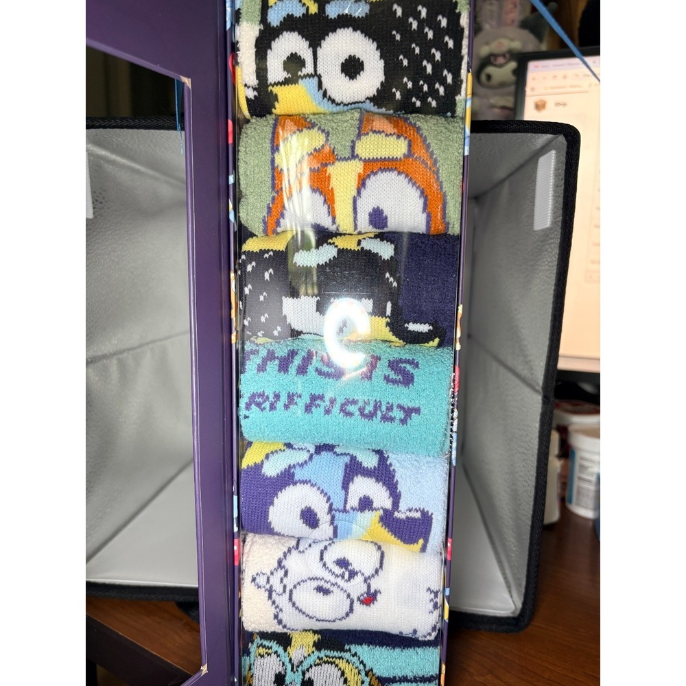 Bluey 7 Days of Cozy 7 Pack Crew Socks Mens 6-12 Multicolor Novelty Gift Set